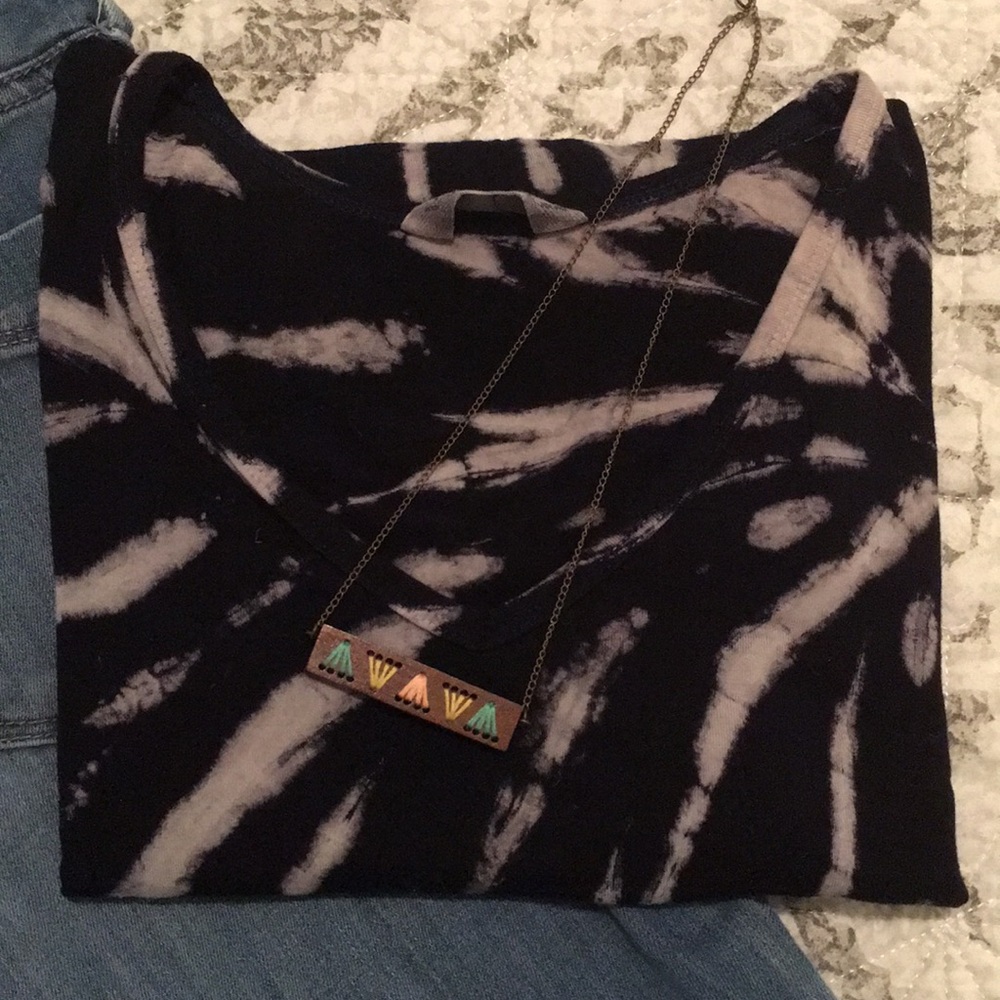 Fun Tie Die V-neck Tee